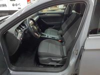 Gebraucht VW Passat Conceptline 150 PS (110 kW) 2021 Mondsteingrau Kombi