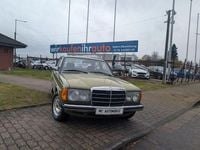 Gebraucht Mercedes 200 60 PS (44 kW) 1979 Grün Limousine