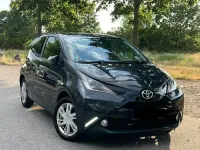 Gebraucht Toyota Aygo X-play 69 PS (50 kW) 2015 Grau Kleinwagen