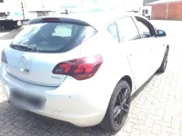 Gebraucht Opel Astra 140 PS (102 kW) 2010 Silber Kleinwagen