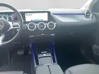 Gebraucht Mercedes GLA200 Progressive 150 PS (110 kW) 2025 Unilack polarweiß SUV
