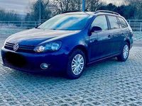 Gebraucht VW Golf VII Match 105 PS (77 kW) 2013 Blau Kombi
