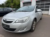 Gebraucht Opel Astra Design Edition 110 PS (80 kW) 2012 Silber Kombi