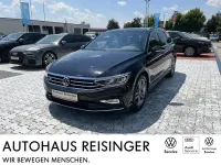 Gebraucht VW Passat Business 150 PS (110 kW) 2023 Deep black perleffekt Kombi