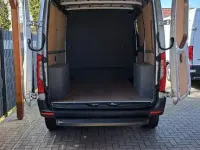 Używany Mercedes Sprinter 143 KM (105 kW) 2019 Srebrny Van