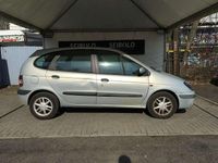 Gebraucht Renault Mégane 107 PS (78 kW) 2001 Schilfgrün Limousine
