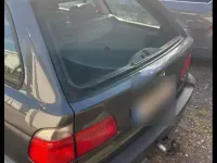 Gebraucht BMW 523 170 PS (125 kW) 2000 Grau Kombi