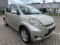 Gebraucht Daihatsu Sirion 91 PS (66 kW) 2009 Silber Kleinwagen