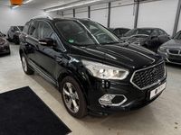 Gebraucht Ford Kuga Vignale 179 PS (131 kW) 2018 Iridiumschwarz metallic SUV