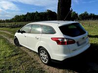 Usata Ford Focus 140 CV (102 kW) 2012 Bianco Station wagon