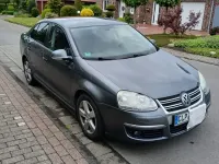 Gebraucht VW Jetta 105 PS (77 kW) 2009 Silber Limousine