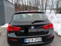 Gebraucht BMW 118 Advantage 136 PS (100 kW) 2018 Schwarz Kleinwagen