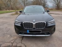 Gebraucht BMW X4 Sport Line 190 PS (139 kW) 2025 Schwarz SUV