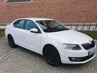 Gebraucht Skoda Octavia 130 PS (95 kW) 2016 Weiß Kleinwagen
