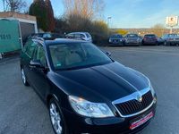 Gebraucht Skoda Octavia Elegance 105 PS (77 kW) 2011 Schwarz Kombi