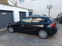 Gebraucht BMW 114 102 PS (75 kW) 2014 Schwarz Kleinwagen