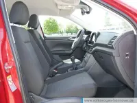 Używany VW T-Cross Basis 95 KM (69 kW) 2025 Czerwony SUV