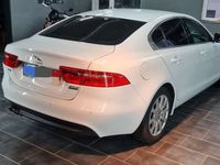 gebraucht Jaguar XE 20d 180PS AWD Pure Automatik Pure
