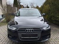Gebraucht Audi A4 Attraction 143 PS (105 kW) 2012 Schwarz Limousine