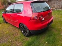 Gebraucht VW Golf V 110 PS (80 kW) 2004 Rot Kleinwagen