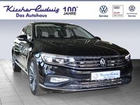 Gebraucht VW Passat Elegance 200 PS (147 kW) 2022 Deep black perleffekt (metallic) Kombi