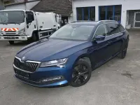 Gebraucht Skoda Superb 200 PS (147 kW) 2023 Lavablau metallic Kombi