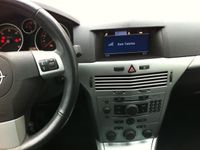 Gebraucht Opel Astra Edition 101 PS (74 kW) 2009 Silber metallic Kombi
