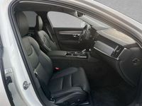 Second-hand Volvo V90 Ultra 349 CP (256 kW) 2025 Alb Break