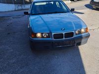 Gebraucht BMW 318 116 PS (85 kW) 1994 Silber Limousine
