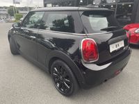 Gebraucht Mini ONE 102 PS (75 kW) 2019 Schwarz metallic midnight black metallic Kleinwagen