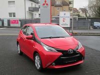 Gebraucht Toyota Aygo X-play 69 PS (50 kW) 2016 Rot Kleinwagen