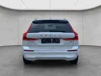 Gebraucht Volvo XC60 Core 250 PS (183 kW) 2024 Weiß SUV