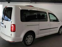 Gebraucht VW Caddy Maxi Trendline 125 PS (91 kW) 2018 Candyweiß Van / Kleinbus