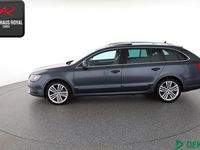 Gebraucht Skoda Superb 140 PS (102 kW) 2015 Lgrau Kombi
