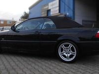 Gebraucht BMW 325 192 PS (141 kW) 2002 Schwarz Cabrio