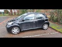 Gebraucht Toyota Aygo 69 PS (50 kW) 2009 Schwarz Kleinwagen