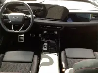 Gebraucht Audi Q6 e-tron S-Line 284 kW (387 PS) 2025 Grau SUV