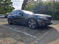 Gebraucht BMW 520 190 PS (139 kW) 2012 Grau Kombi