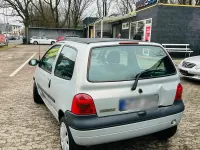 Używany Renault Twingo 59 KM (43 kW) 2004 Srebrny Hatchback
