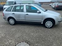 Gebraucht Skoda Fabia 75 PS (55 kW) 2004 Silber Kleinwagen