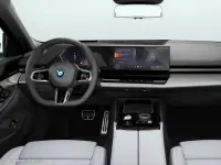Gebraucht BMW 550e 489 PS (359 kW) 2026 Grün Kombi