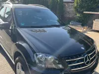 Używany Mercedes ML300 Edition 204 KM (150 kW) 2010 Czarny SUV