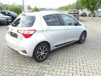 Gebraucht Toyota Yaris Lounge 100 PS (73 kW) 2018 Silber Limousine