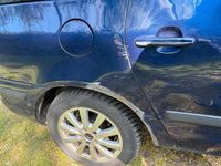 Second-hand VW Sharan 131 CP (96 kW) 2003 Albastru Monovolum