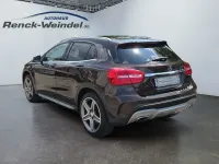 Gebraucht Mercedes GLA220 StreetStyle 170 PS (125 kW) 2015 Braun SUV