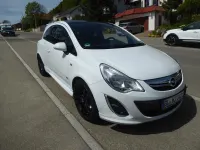 Gebraucht Opel Corsa Color Edition 150 PS (110 kW) 2012 Weiß Kleinwagen