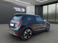 Używany Mini Cooper S Classic 204 KM (150 kW) 2024 Czarny Hatchback