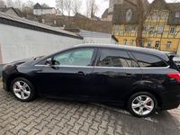 Gebraucht Ford Focus Titanium 115 PS (84 kW) 2014 Schwarz Kombi