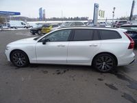 Gebraucht Volvo V60 Plus 253 PS (186 kW) 2024 Crystal white pearl / metallic Kombi