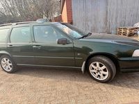 Gebraucht Volvo V70 144 PS (105 kW) 1998 Grün Kombi